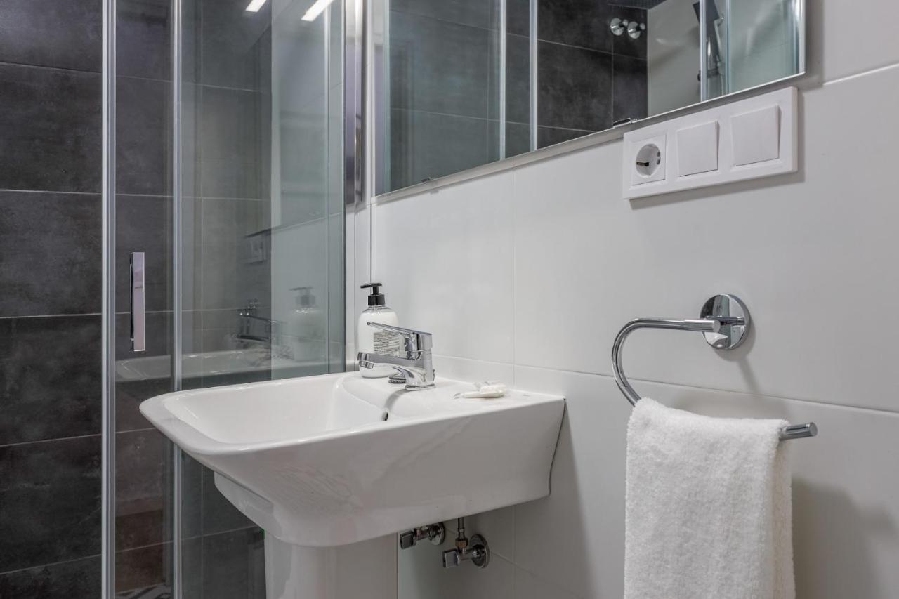 Apartamento De Diseno Centro Sevilla. Wifi/Ac 外观 照片